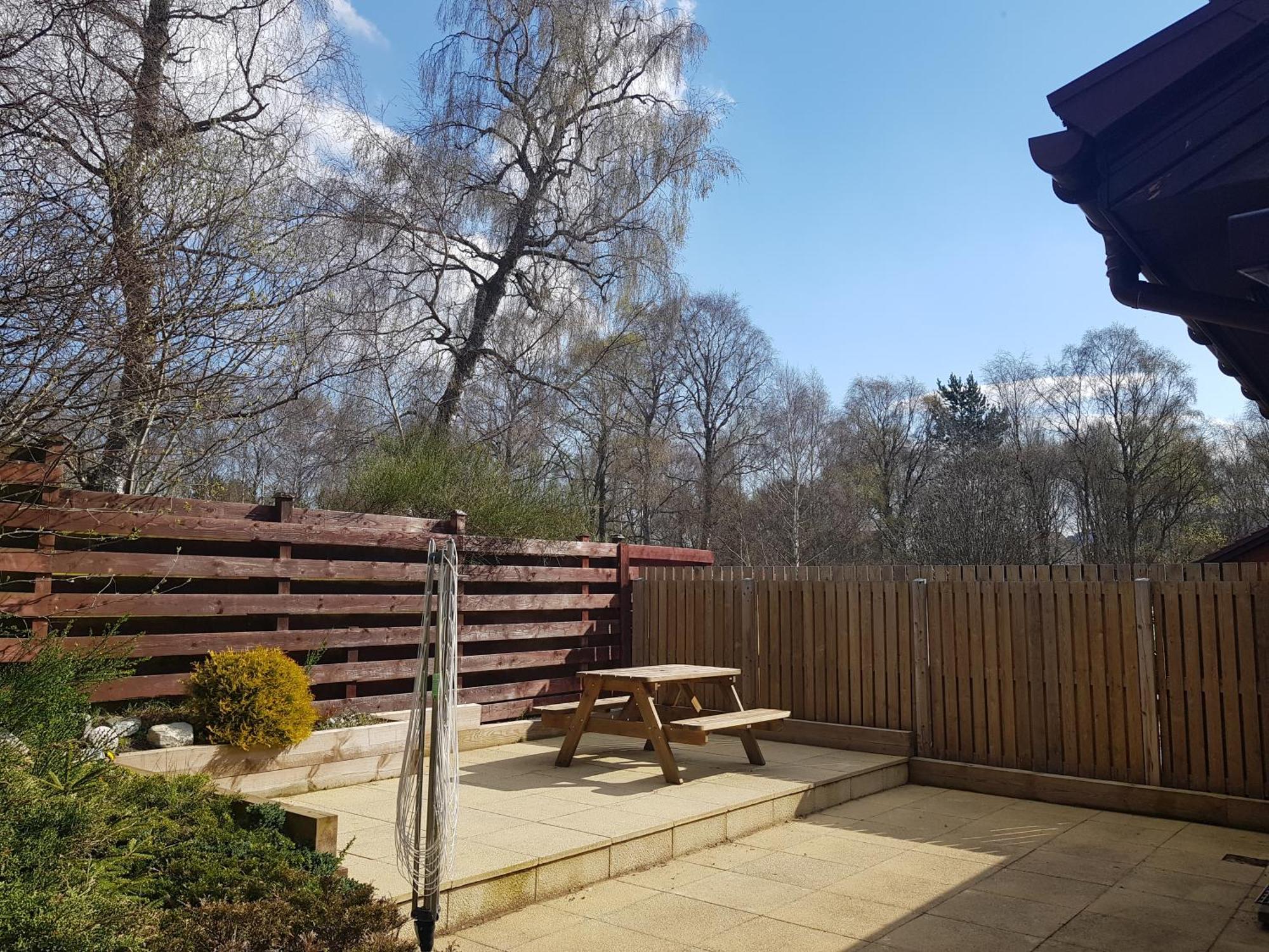 Orange Squirrel Lodge Aviemore Bagian luar foto